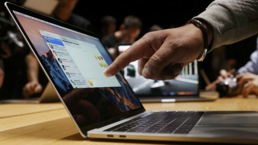 Apple xem xét ra mắt MacBook Pro màn hình cảm ứng vào năm 2025