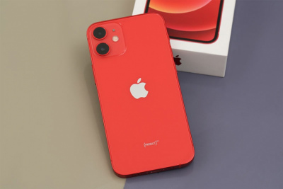 Đánh giá iPhone 12 Mini: “Gã khổng lồ” khoác vẻ ngoài “tí hon”