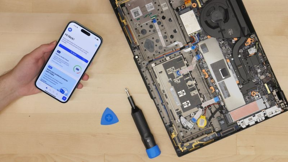 iFixit ra mắt ứng dụng sửa chữa miễn phí kèm trợ lý AI FixBot