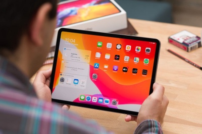 iPad tự tắt nguồn đột ngột do đâu và cách khắc phục như thế nào?