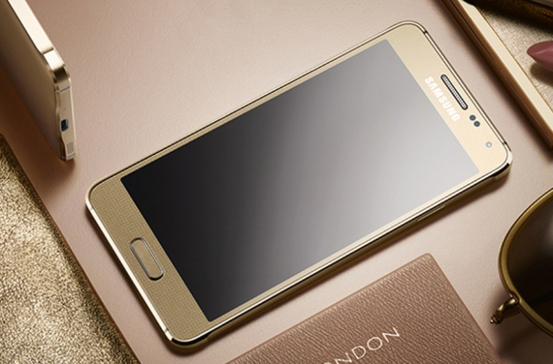 Samsung Galaxy Alpha là điện thoại Samsung dòng A đầu tiên của hãng, có kiểu thiết kế sang trọng với khung kim loại bắt mắt