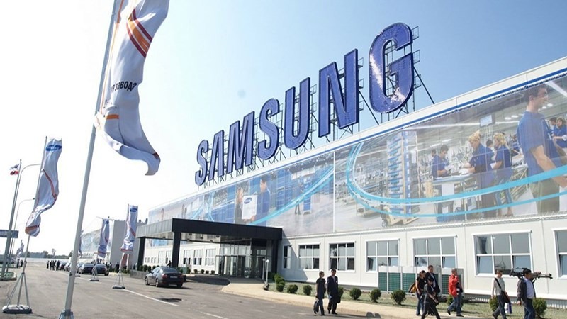 Samsung bị Apple vượt qua do nhu cầu về điện thoại cao cấp tăng cao
