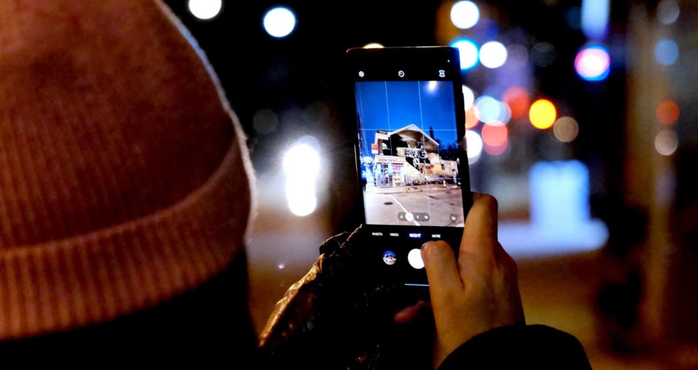 Tìm hiểu về chế độ chụp đêm Nightography trên điện thoại Samsung? Điện thoại nào chụp đêm đẹp nhất?