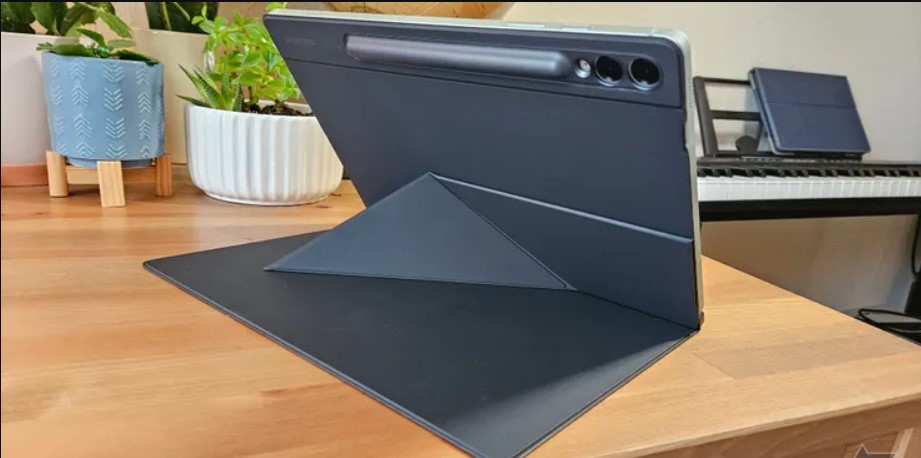 Đánh giá Samsung Galaxy Tab S9 FE Plus: Máy tính bảng tầm trung tốt nhất của Samsung