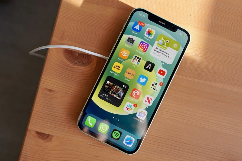 iPhone 12 trang bị cảm biến Lidar có thể quét vật thể cách xa 5m
