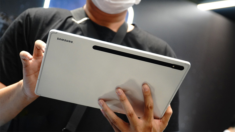 Galaxy Tab S là dòng máy tính bảng cao cấp mới của Samsung