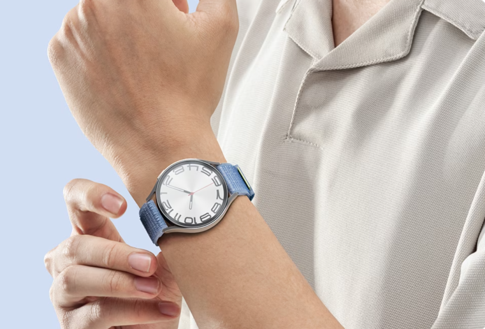 Nếu bạn yêu thích việc mang Samsung Smart Watch cùng đi ngủ để tận dụng chế độ theo dõi giấc ngủ tích hợp trong đồng hồ, hãy cân nhắc 1 