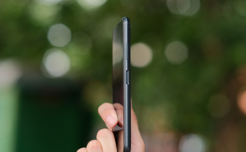 Samsung Galaxy A22 LTE-Bảo mật vân tay một chạm bên hông thân máy