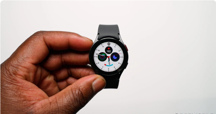 Galaxy Watch 6 có thể có màn hình lớn hơn và sắc nét hơn