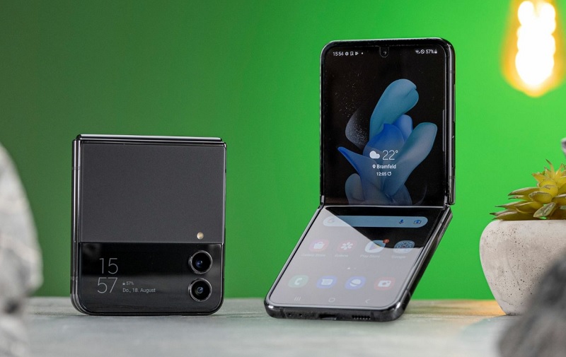 Ốp lưng in hình cá tính Galaxy Z Flip4-Lựa chọn hoàn hảo cho nhiều đối tượng