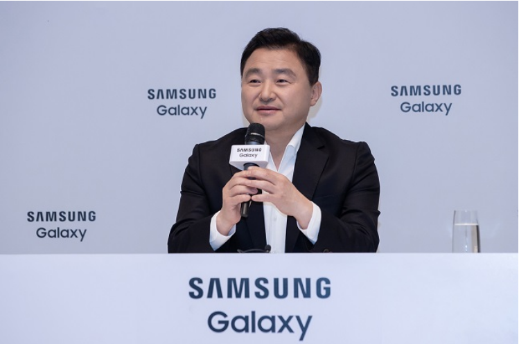 Samsung sẽ mang lại khả năng chống bụi cho điện thoại màn hình gập