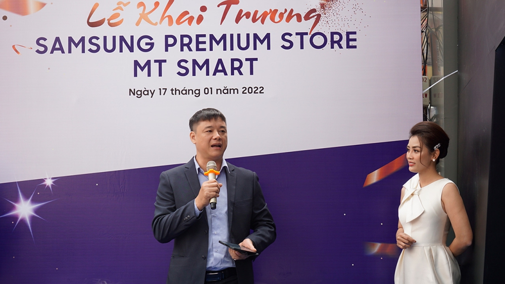  Và với những điều kể trên, MT Smart tự hào là cửa hàng SPS của Samsung tại Việt Nam, là đơn vị phân phối chính hãng các sản phẩm Samsung với nhiều chương trình bán hàng hấp dẫn. Tạo điều kiện để mọi khách hàng được sở hữu sản phẩm chất lượng cao với giá cả ưu đãi nhất. 