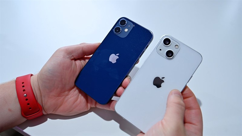 So sánh iPhone 13 và iPhone 12 - dòng máy nào đáng mua hơn 