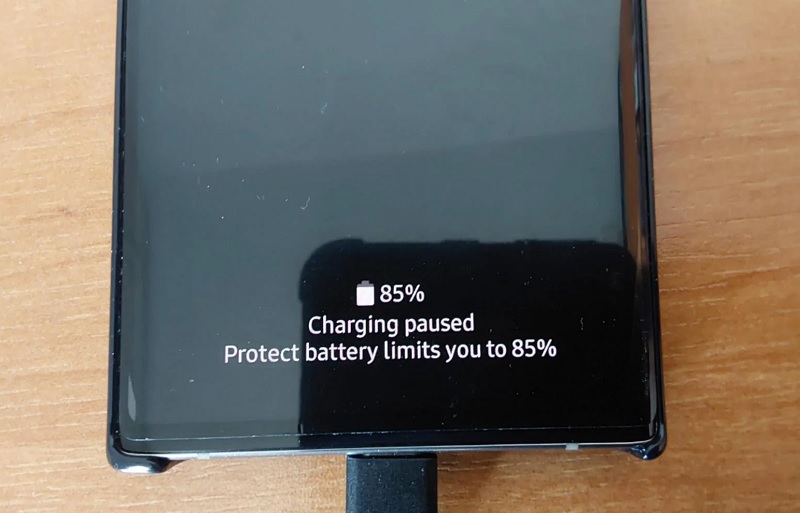 Tính năng Protect battery giữ cho điện thoại sạc ở mức 85% để tránh làm hao mòn pin trong suốt thời gian sử dụng