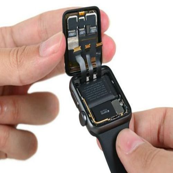 TMHAW4 - Thay màn hình Apple Watch Series 4 - 3